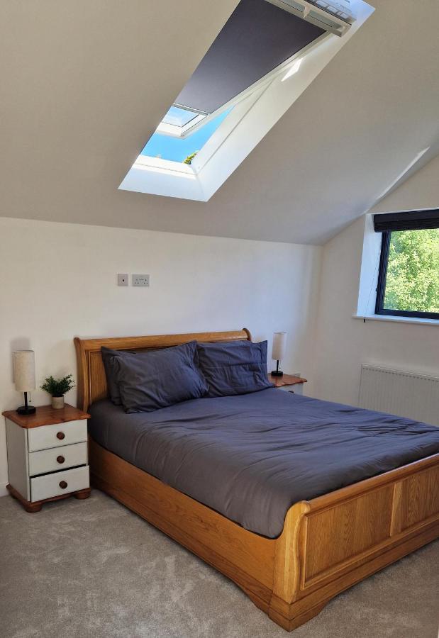 Town Location - 5 Min Walk To Beach - Dog Friendly Newquay  Luaran gambar