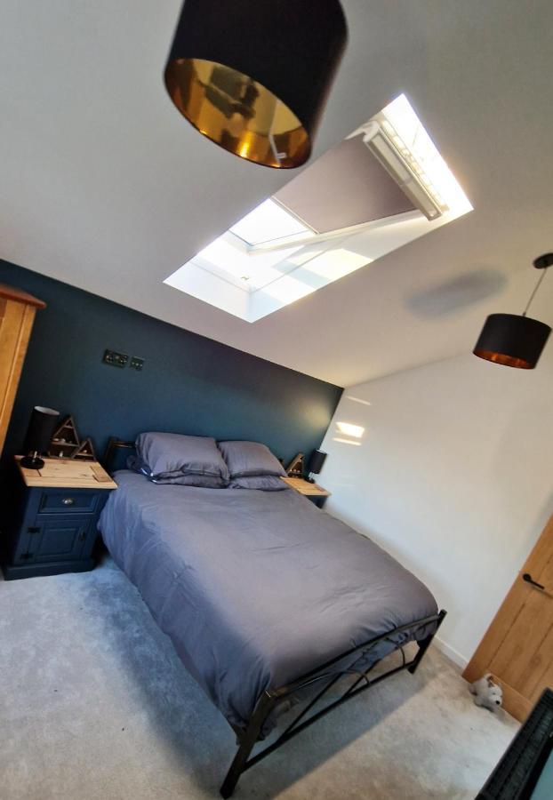 Town Location - 5 Min Walk To Beach - Dog Friendly Newquay  Luaran gambar