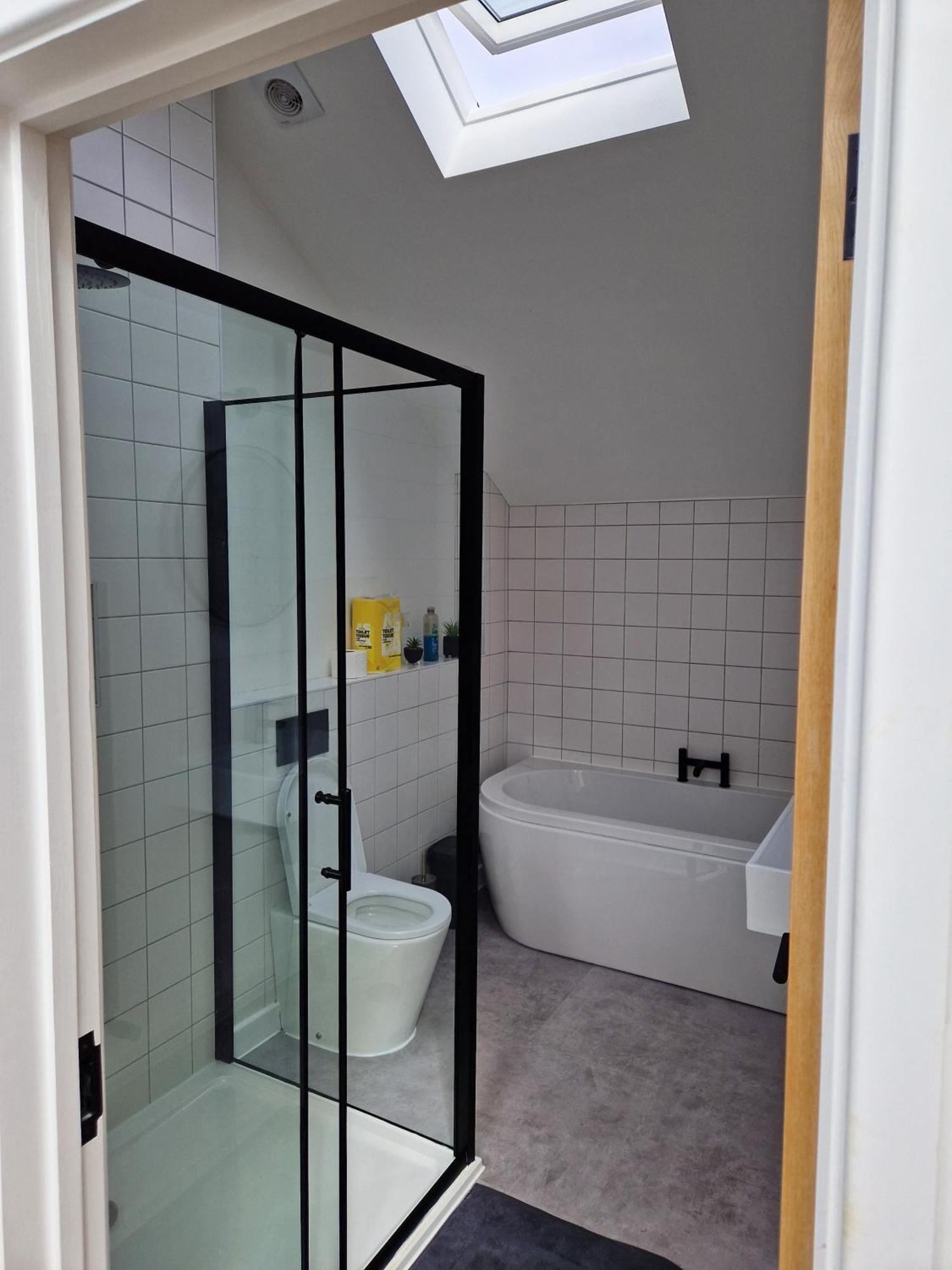Town Location - 5 Min Walk To Beach - Dog Friendly Newquay  Luaran gambar