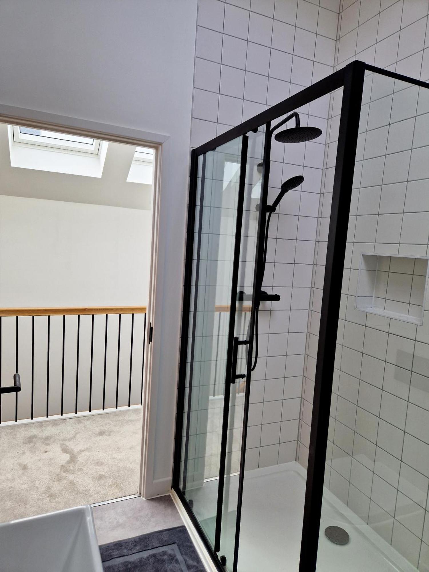 Town Location - 5 Min Walk To Beach - Dog Friendly Newquay  Luaran gambar